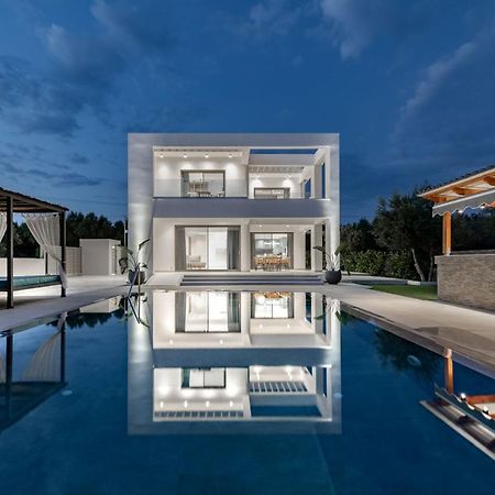 Antonia Villa - Luxurious Serenity With Private Pool, By Zantewize Kalipádhon Exterior foto