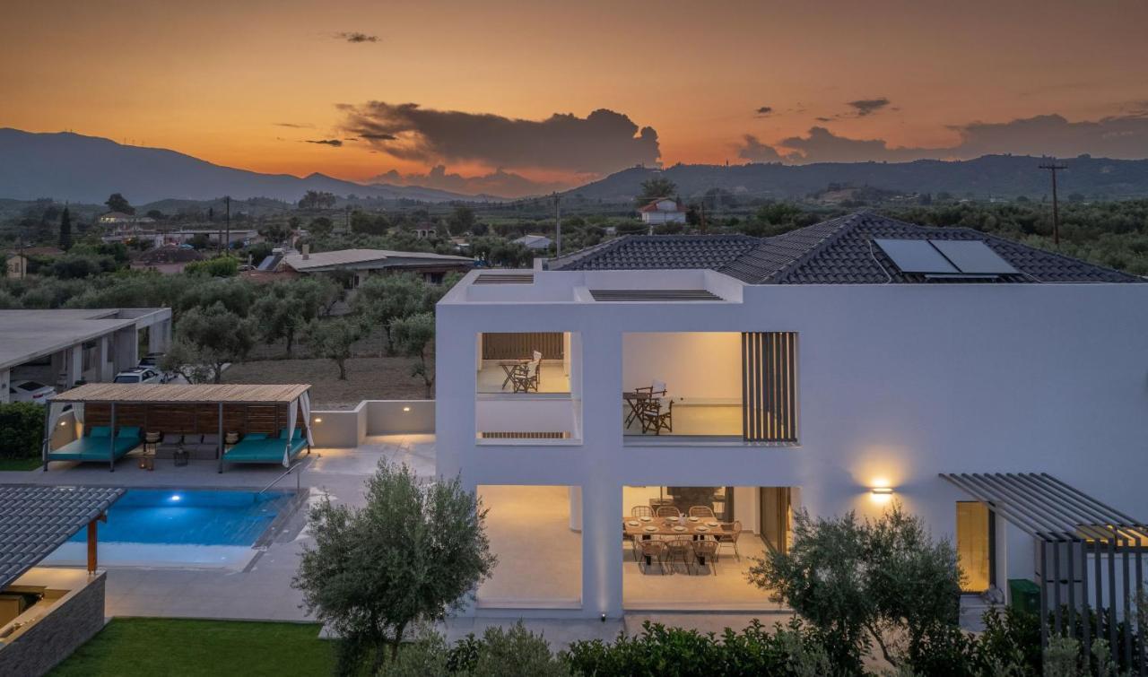 Antonia Villa - Luxurious Serenity With Private Pool, By Zantewize Kalipádhon Exterior foto