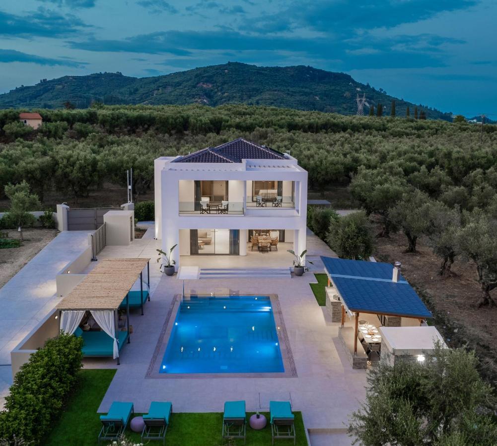 Antonia Villa - Luxurious Serenity With Private Pool, By Zantewize Kalipádhon Exterior foto